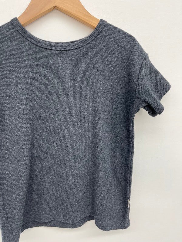 jax + lennon grey shirt 2T