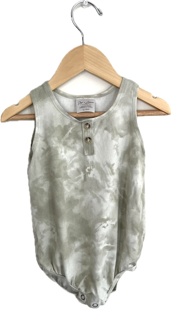 jax + lennon green tie tye tank 12-18m