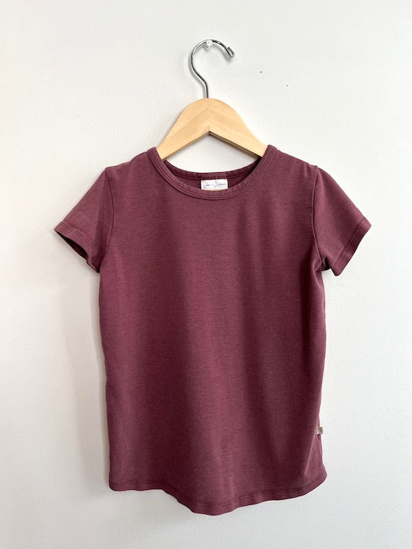 jax + lennon plum tshirt 4/5T