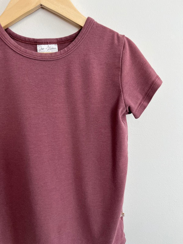 jax + lennon plum tshirt 4/5T