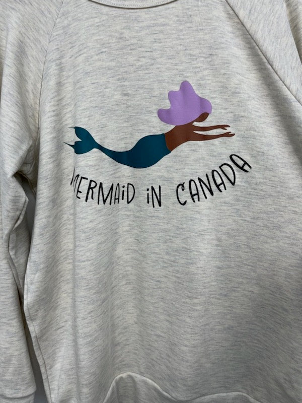 Little & Lively Mermaid in Canada pullover 9Y