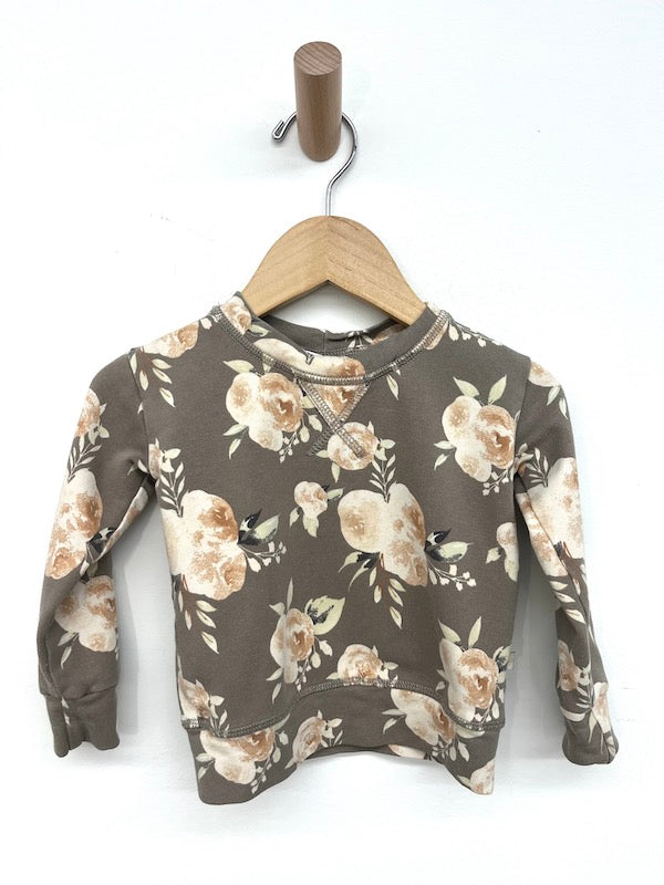 jax + lennon taupe floral pullover 0-6m