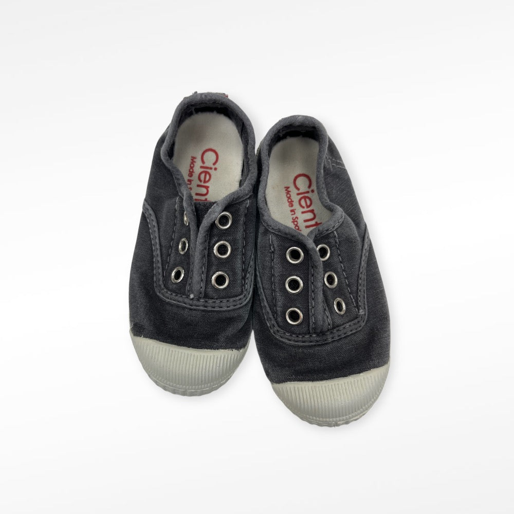 Cienta grey shoes 24/ 7.5 Toddler
