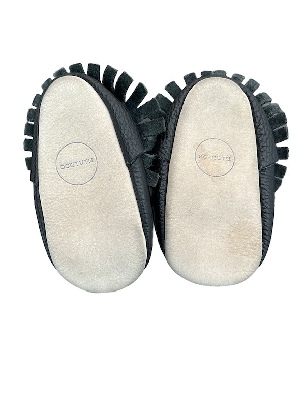 minimoc moccasins black size 5