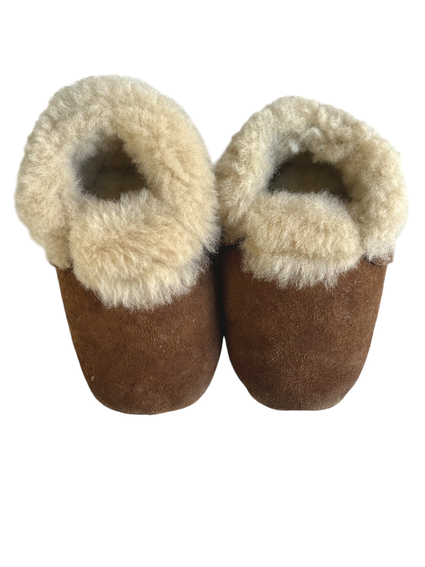 minimoc chestnut slippers baby size 3 PLAY